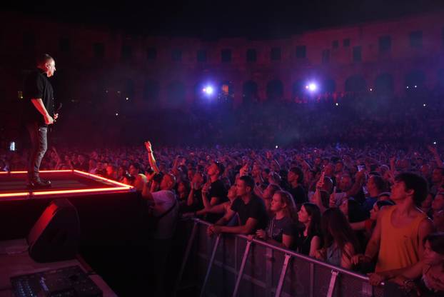 Pula: Prljavci napunili Arenu