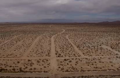 Grad duhova u pustinji: Trebao biti velegrad, ali sve je propalo