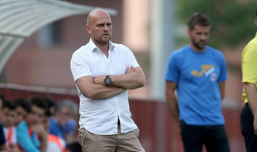 'Denis se požalio da nije dobro, da ga koči jedna strana tijela...'