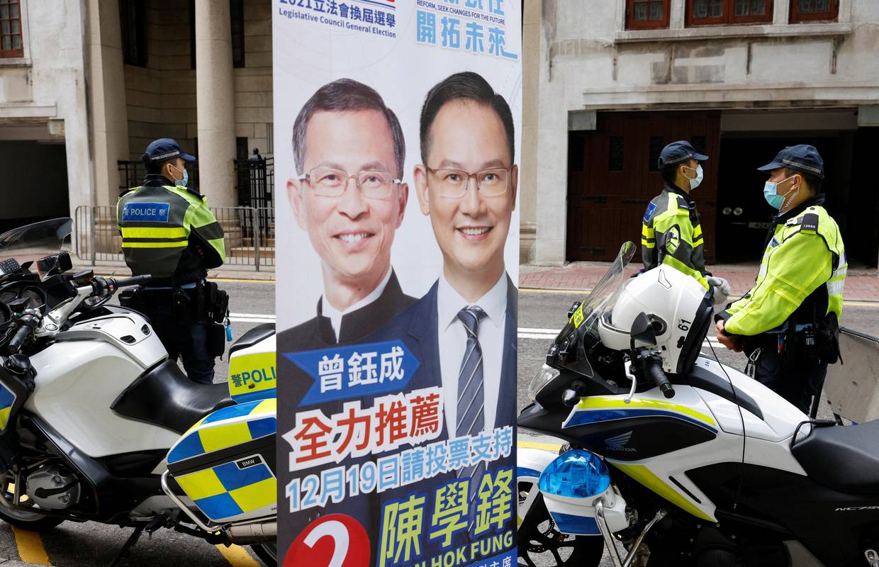 Hong Kong: Prvi parlamentarni izbori nakon gušenja prosvjeda