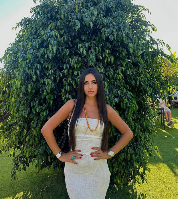 FOTO Tko je djevojka mlade Realove zvijezde? Selenia se bavi modelingom i slika u dresu