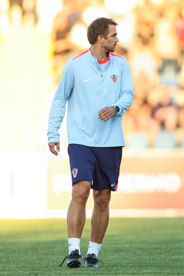 Karlovac: Znatno mršaviji Niko Kranjčar na utakmici U-21 reprezentacije 