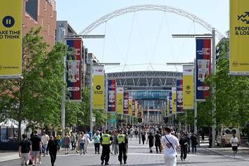 24sata London: Navija&ccaron;i ispred stadiona Wembley prije utakmice Hull Cityja i Middlesbrougha