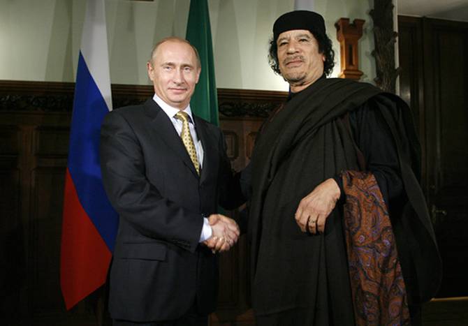 Gadafi, diktator kojeg je narod svrgnuo, a sad za njim plaču... | 24sata
