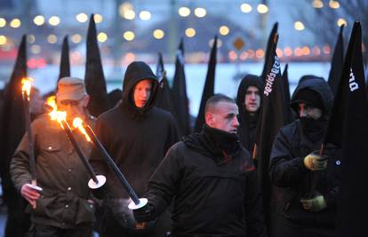 Pozirali su s oružjem: Racija u Njemačkoj protiv neonacista