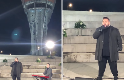 Houdek otpjevao Ružu Hrvatsku ispred Vukovarskog vodotornja: Poslušajte kako zvuči izvedba...