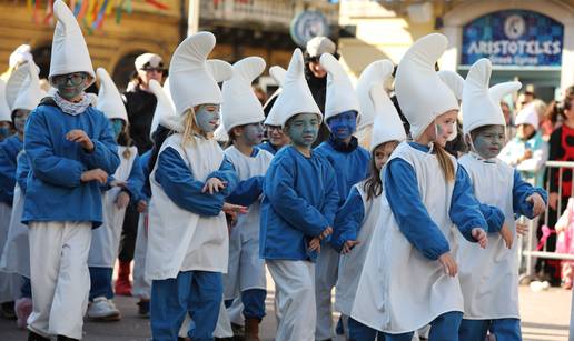 FOTO Najsla&dstrok;a galerija danas - Rije&ccaron;kim karnevalom pro&scaron;etalo tisu&cacute;e ma&scaron;kara