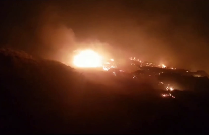 Plamen guta Dinaru, HGSS spašava planinarska skloništa