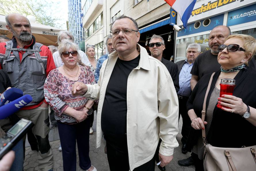 Ništa od skupa u Jasenovcu: Policija nije pustila Keleminca