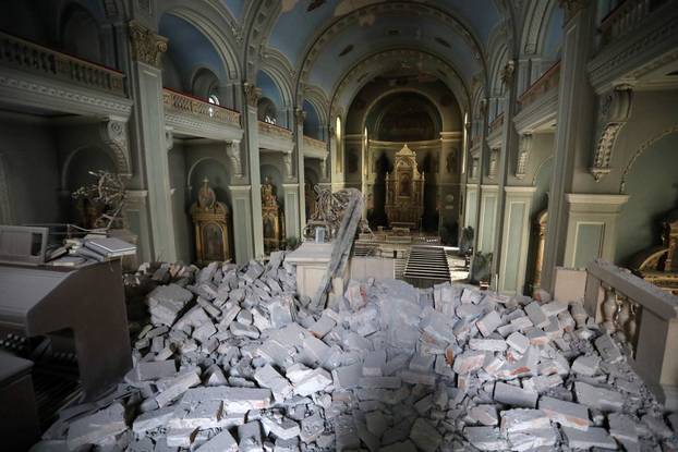 Zagreb: Potres oštetio crkvu u Palmotićevoj ulici