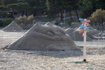 Završen je Festival skulptura u pijesku na Rajskoj plaži u Loparu na Rabu