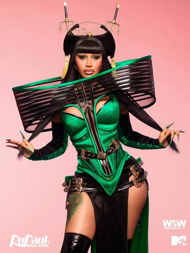 FOTO Guza na izvol'te! Cardi B mrdala golom stražnjicom, teško je skrenuti pogled...