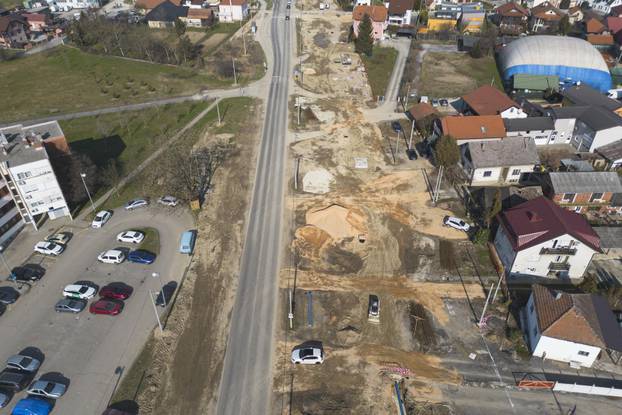 Pogled iz zraka na rekonstrukciju Sarajevske ulice u Zagrebu i prvo proširenje tramvajske pruge nakon 20 godina