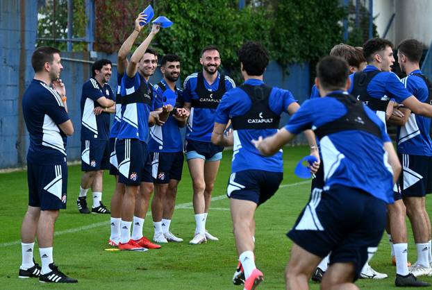 Zagreb: Novi trener GNK Dinamo, Sergej Jakirović, odradio prvi trening s igračima