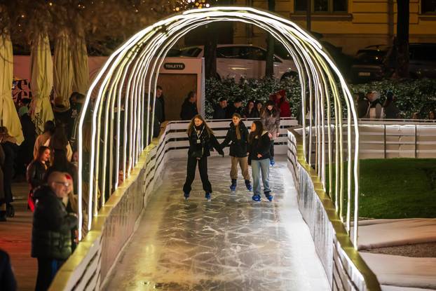 Zagreb: Ugođaj na Zagrebačkom Adventu