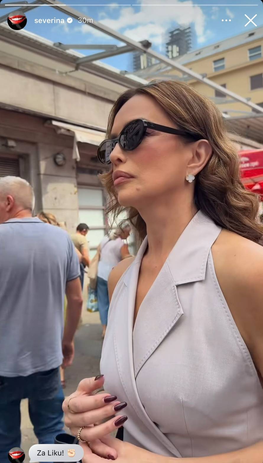 Severina na prosvjedu za Liku na Trgu bana Josipa Jelačića