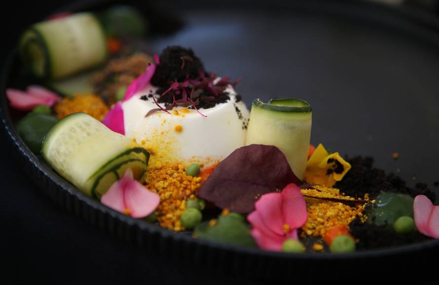 Split: U sklopu Gastroadventa upaljena je druga adventska svijeÄa