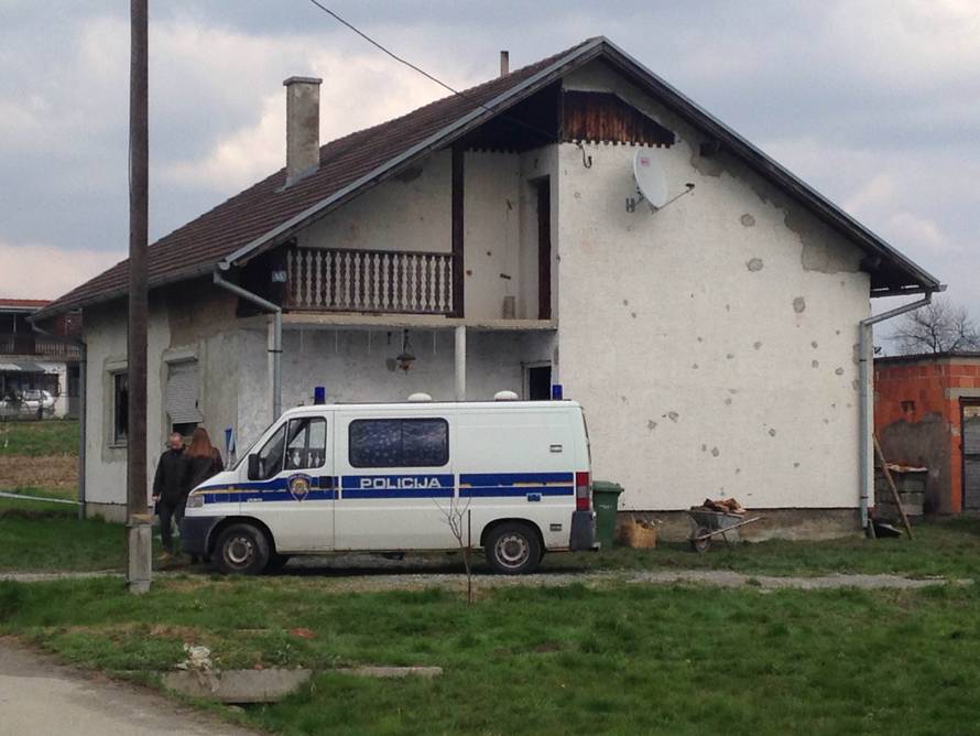 Tragedija: U požaru obiteljske kuće poginuli su majka i djeca