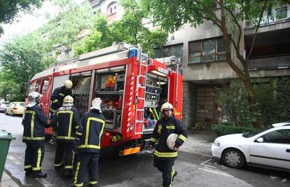 Zagreb: U požaru tvornice Nada Dimić nema stradalih