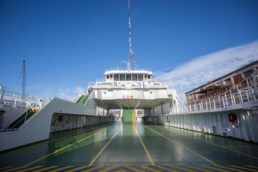 Najveći trajekt Rapske plovidbe prevozi 99 vozila i 594 putnika