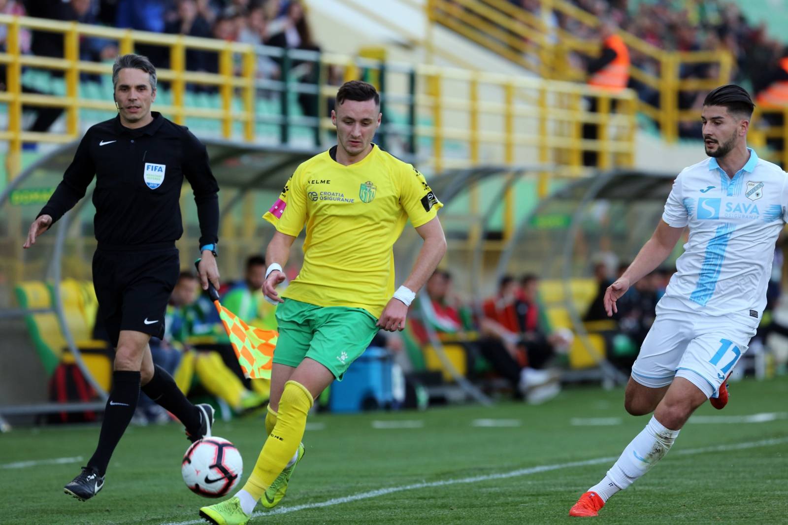 HNK Rijeka i NK Slaven Belupo sastali se u 27. kolu HT Prve lige