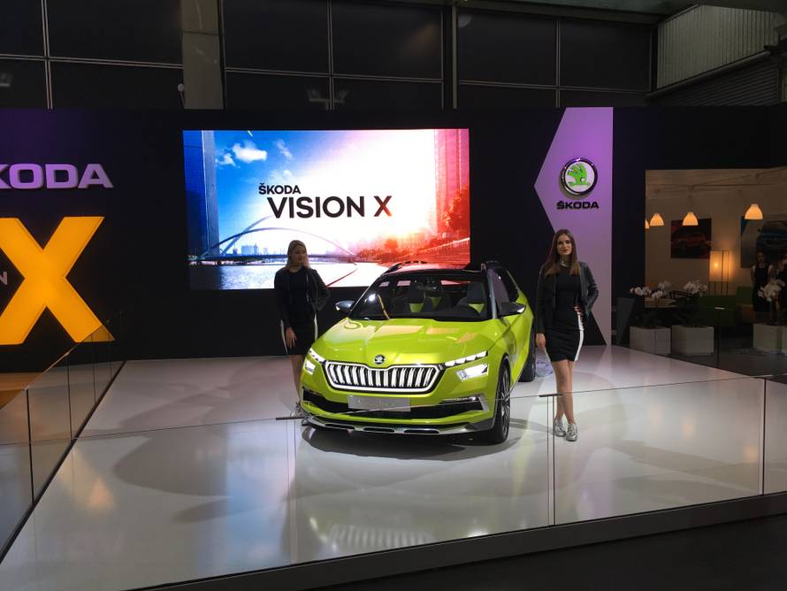 Škodina vizija: Hibridni  SUV Vision X vozi na plin i struju