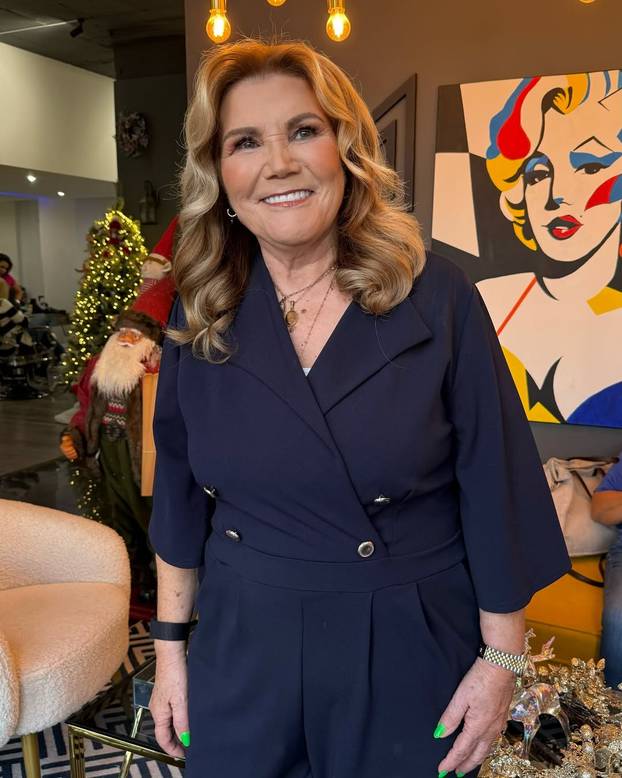 FOTO Mama Cristiana Ronalda nosi komplet od samo 17,99 €