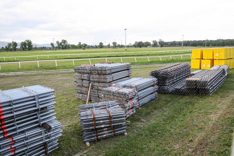 Zagreb: Počeli su radovi za Thompsonov koncert na Hipodromu