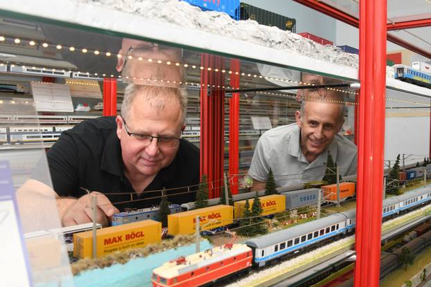 Izložba Virovitica voli vlakove