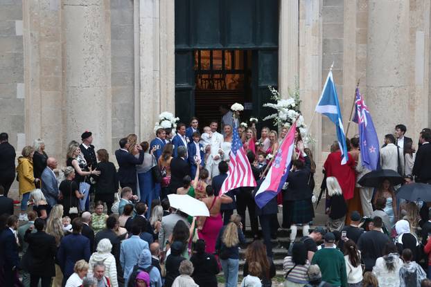 ARHIVA - 2024. Dubrovnik: Vjenčanje Nicole Artukovich i Liama Stewarta u crkvi sv.Ignacija