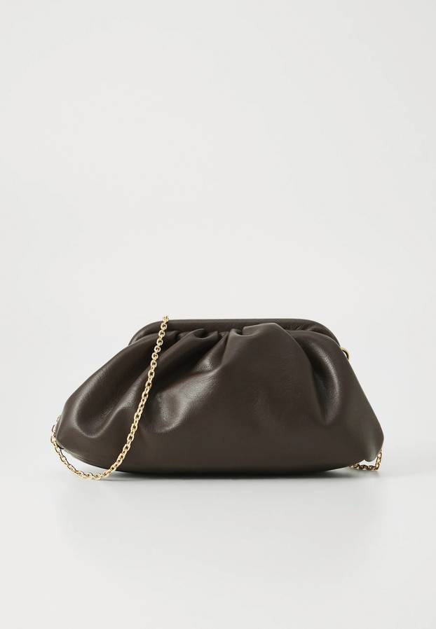 Smeđe torbice su opet u trendu: Donosimo 15 najboljih modela