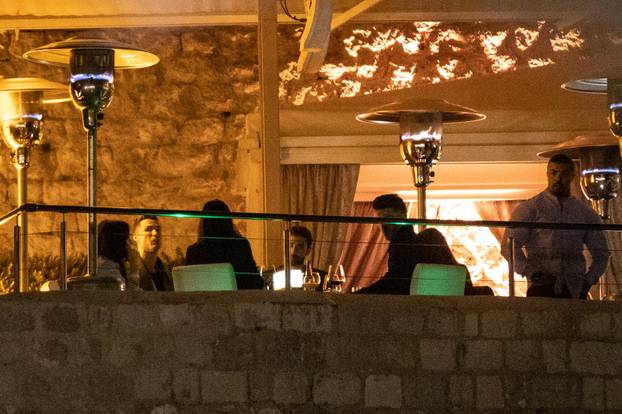 Dubrovnik: Cristiano Ronaldo i Georgina Rodriguez s prijateljima na večeri u restoranu 360