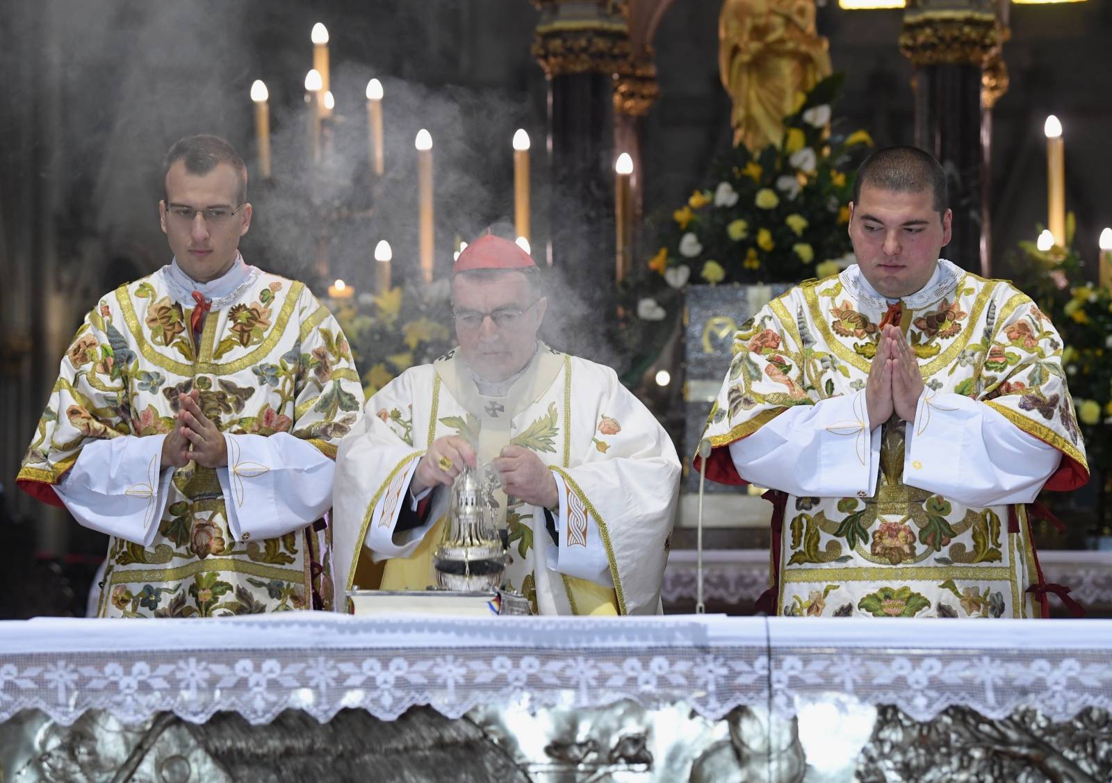 Zagreb: Josip BozaniÄ predvodio uskrsno euharistijsko slavlje
