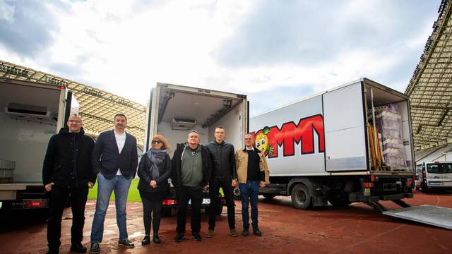 Split: Uručene donacije prikupljene u akciji "Tona hrane za splitske beskućnike"