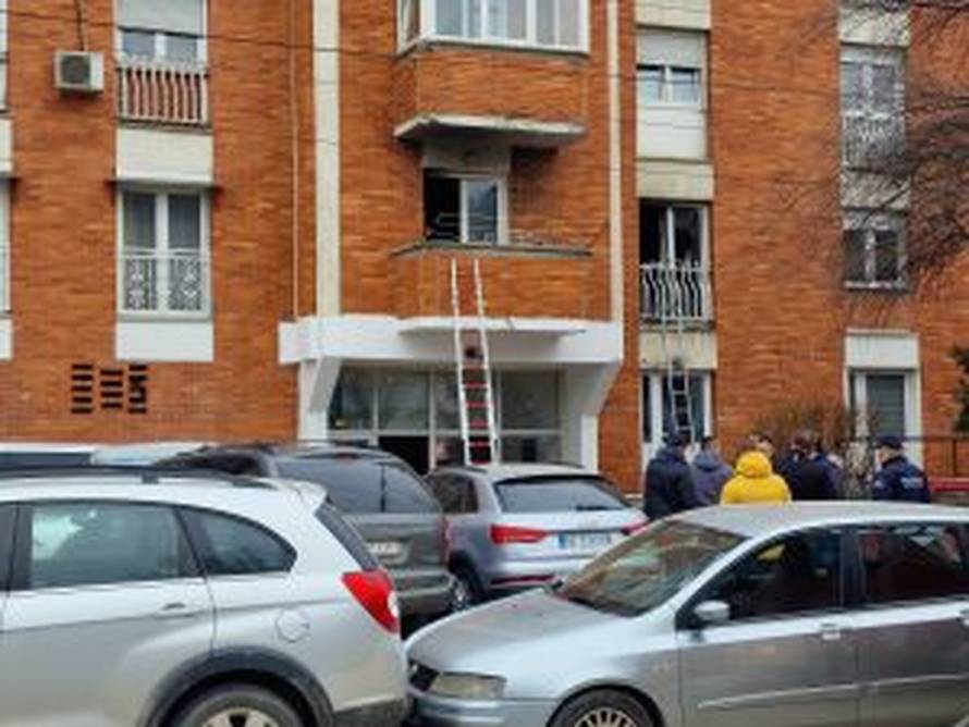 Potresni detalji tragedije: Tata je pokušao do djece, zaglavila su se vrata. Umrlo 4 mališana