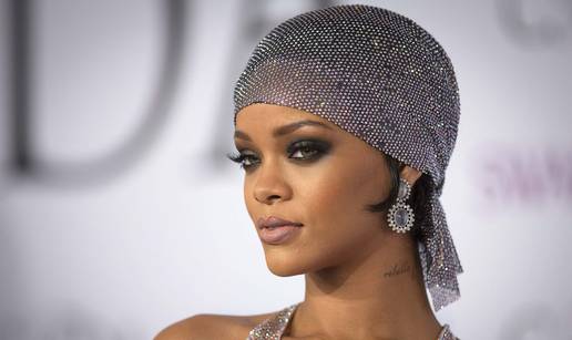 Rihanna se vratila Instagramu nakon 6 mjeseci prisilne pauze