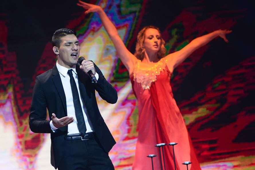 U  finale Supertalenta prošli su Erik Balija i  Jelena Znaor