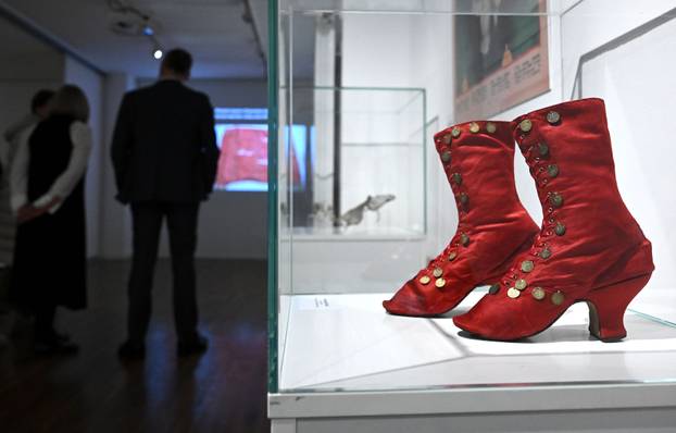 Zagreb: Otvorenje izložbe restauriranih pokladnih kostima