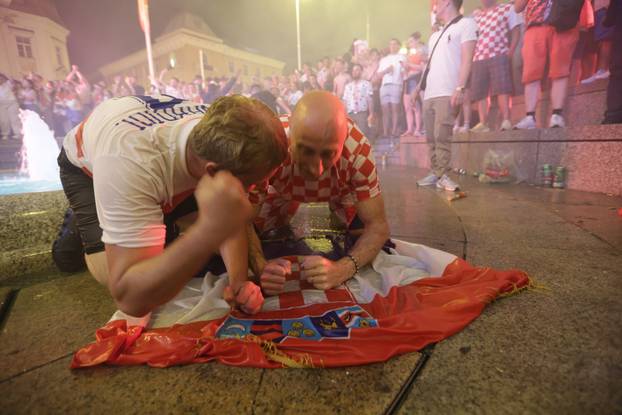 Zagreb: Slavlje na trgu nakon gola Hrvatske 