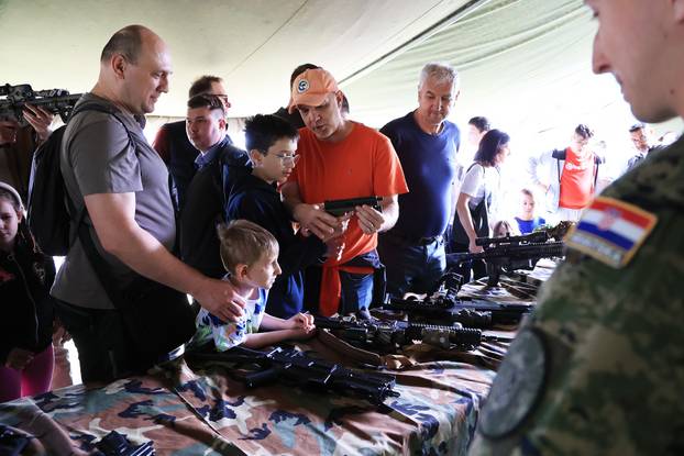 Zagreb: Proslava Dana državnosti na Jarunu 