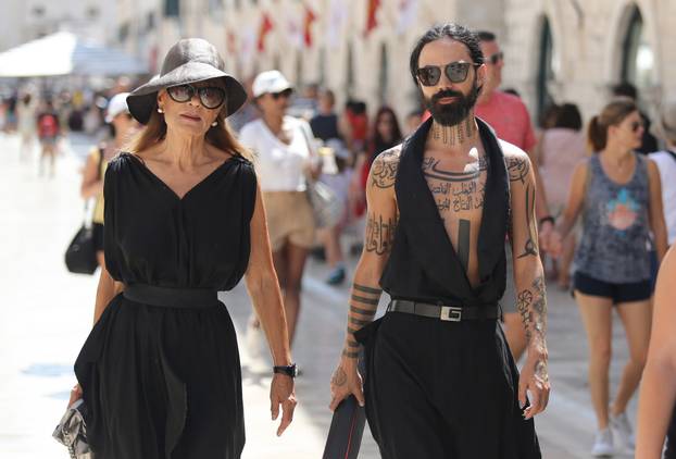 Dubrovnik: Đurđa Tedeschi i Božo Vrećo prošetali Stradunom