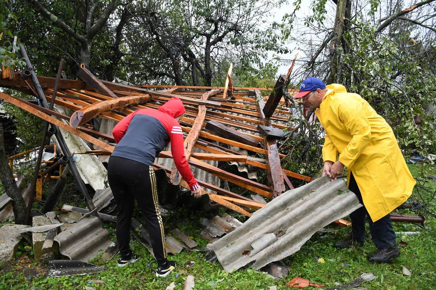 Obitelj Sever nakon nevremena u Čazmi ostala bez krova nad glavom
