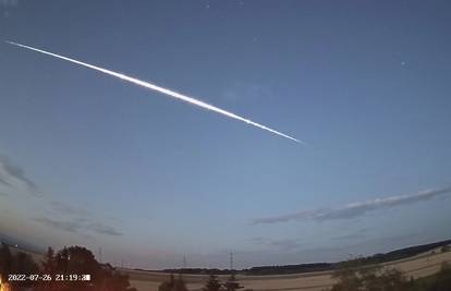 Iznad Mađarske izgorio meteor: 'Imao je rozo-crveni obruč i trajao je otprilike 10 sekundi'