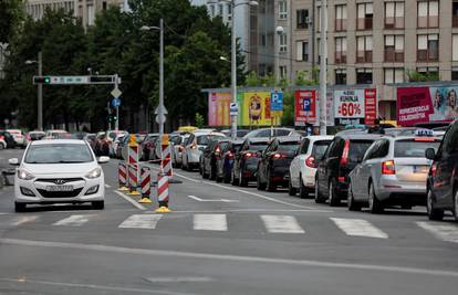 Gužve u Zagrebu: Semafori ne rade na prometnom raskrižju, brojni radovi, kolona u Ilici