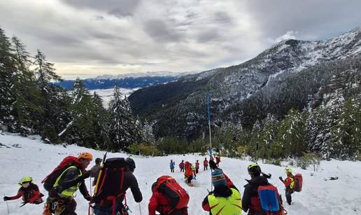 FOTO U ovoj su provaliji našli tijela tri Hrvata, spuštali se užadima, pomogao je i pas
