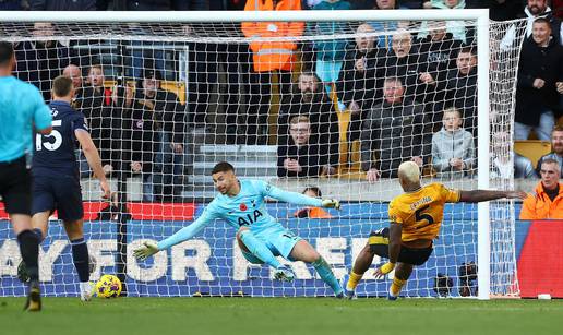 Tottenham do 91. minute imao vrh ljestvice pa ostao bez ičega