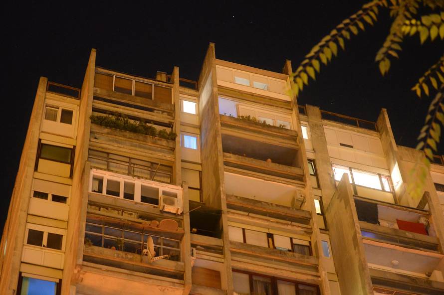 Zagreb: Vatrogasci ugasili požar u zgradi u naselju Dugave