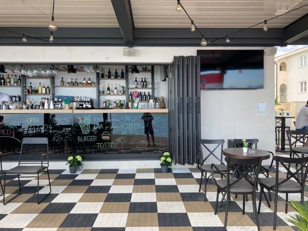 FOTO Na Vir dolaze kako bi se slikali s neobičnom kućom: Skriva apartman od tek 26 m2