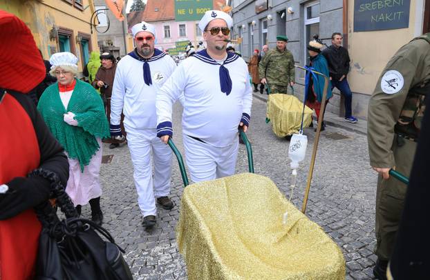 Velika povorka maskiranih grupa na 200. Samoborskom fašniku