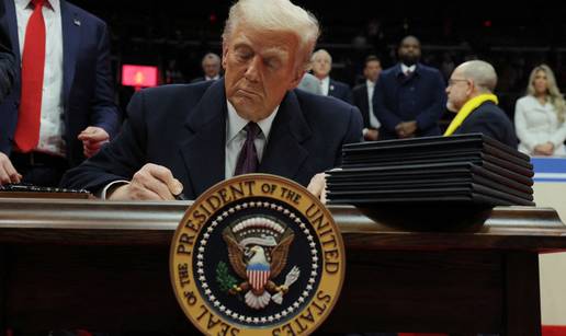 Trump pomilovao 1500 napadača na Kongres! 'Otvara zlatno doba za kršenje zakona'
